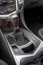 Cadillac SRX 2012 года